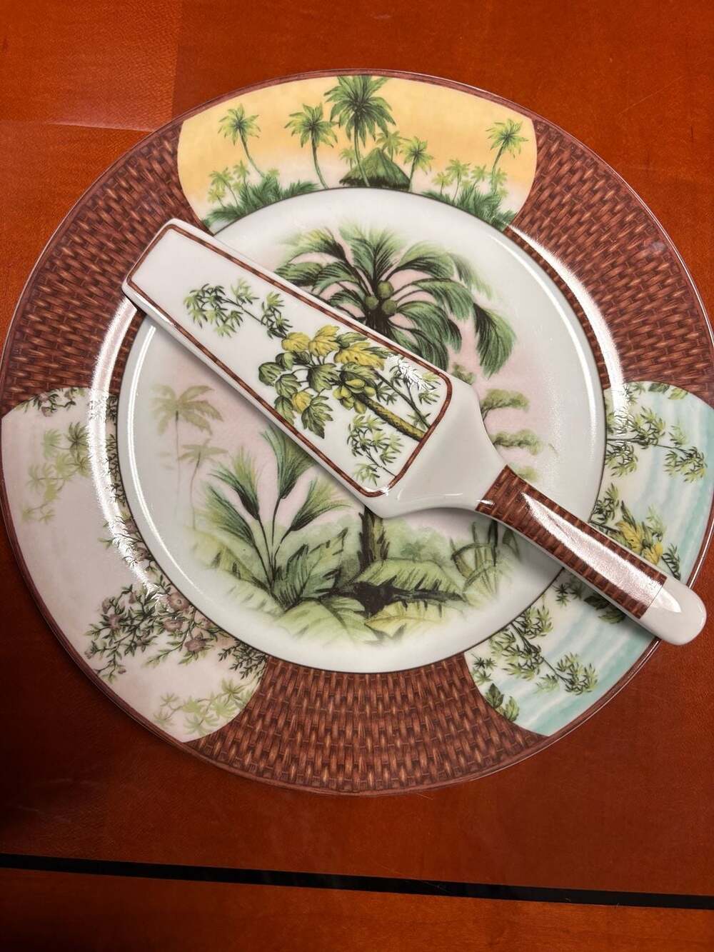 I Godinger & Co Tropical Splendor Cake Plate And Server